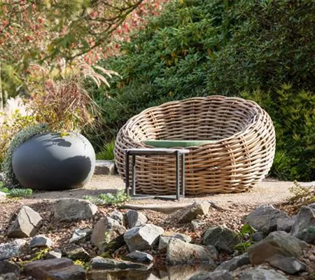 Gartenmöbel – Infos und Materialeigenschaften im Überblick