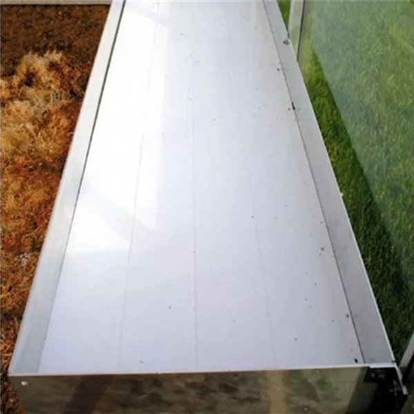 Pflanztisch mit Rand 217 cm x 42 cm Pflanztisch mit Rand 217 cm x 42 cm