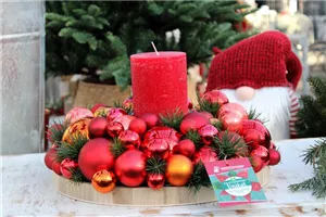 ADVENTSSCHAU: Täglich frisch gefertigte Adventsfloristik