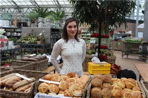 Frische Backwaren aus dem Holzbackofen 