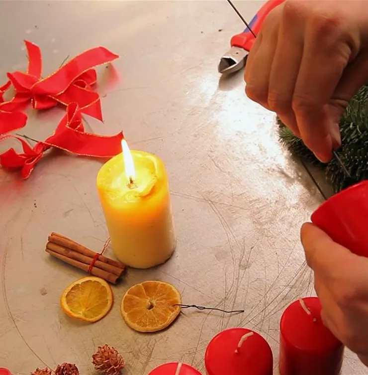 Dekoration - Anfertigen eines Weihnachtskranzes